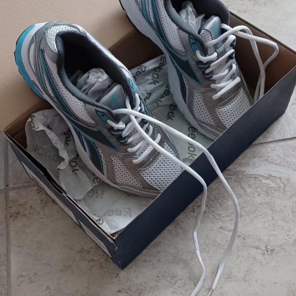 Reebok Pheehan Running Shoe - NWT - Picture 7 of 9